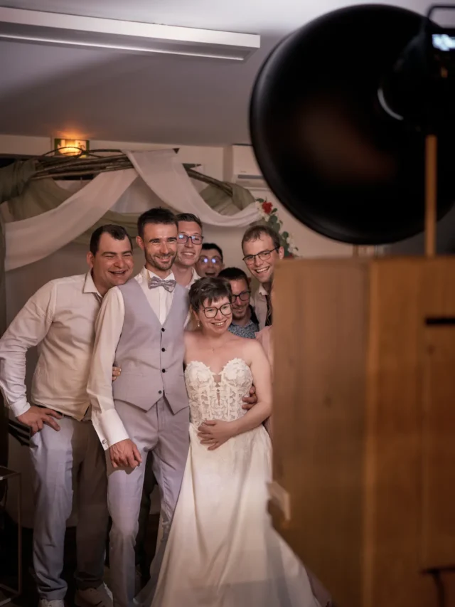Location photobooth à Laval pour mariage avec impressions instantanées